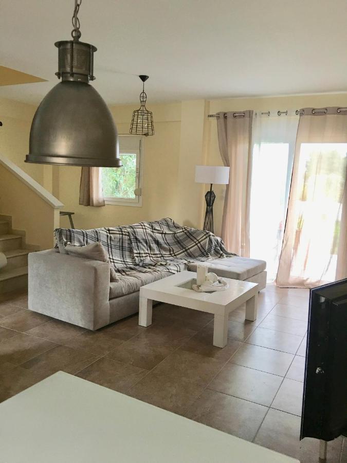 Modern House ξενώνας Άφυτος Εξωτερικό φωτογραφία