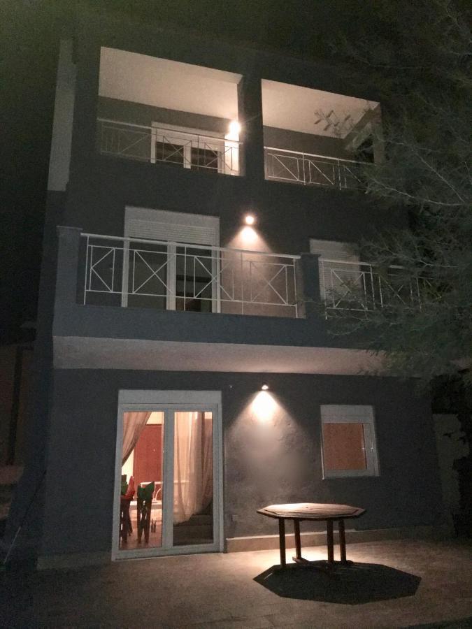 Modern House ξενώνας Άφυτος Εξωτερικό φωτογραφία